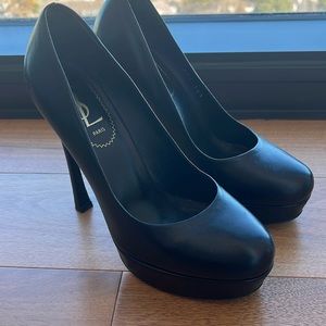 Black YSL shoes. Size 36,5. In very good condition.
